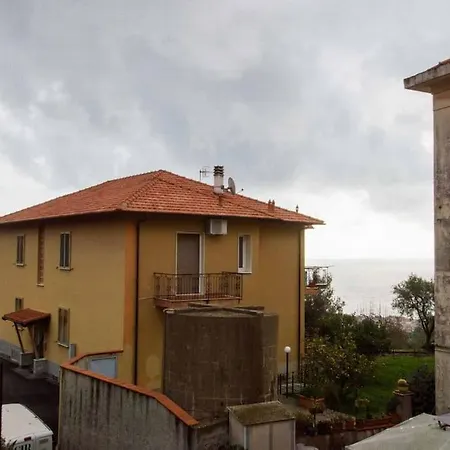 Nuovo Spazioso Trilocale In Collina Lejlighed